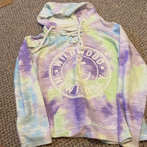 Wildwood sweatshirt - Picture 1 of 6